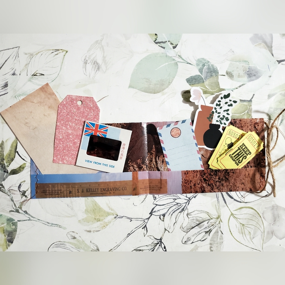 😀 HAND CRAFTED Set of 3 paper wallets with ephemera and twine closure - Picture 7 of 11